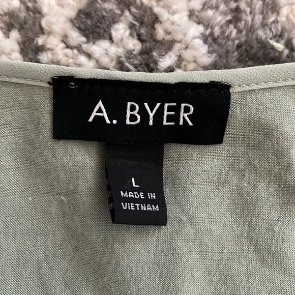 A. Byer lace detail top, sage green, size L GUC! - Picture 2 of 7